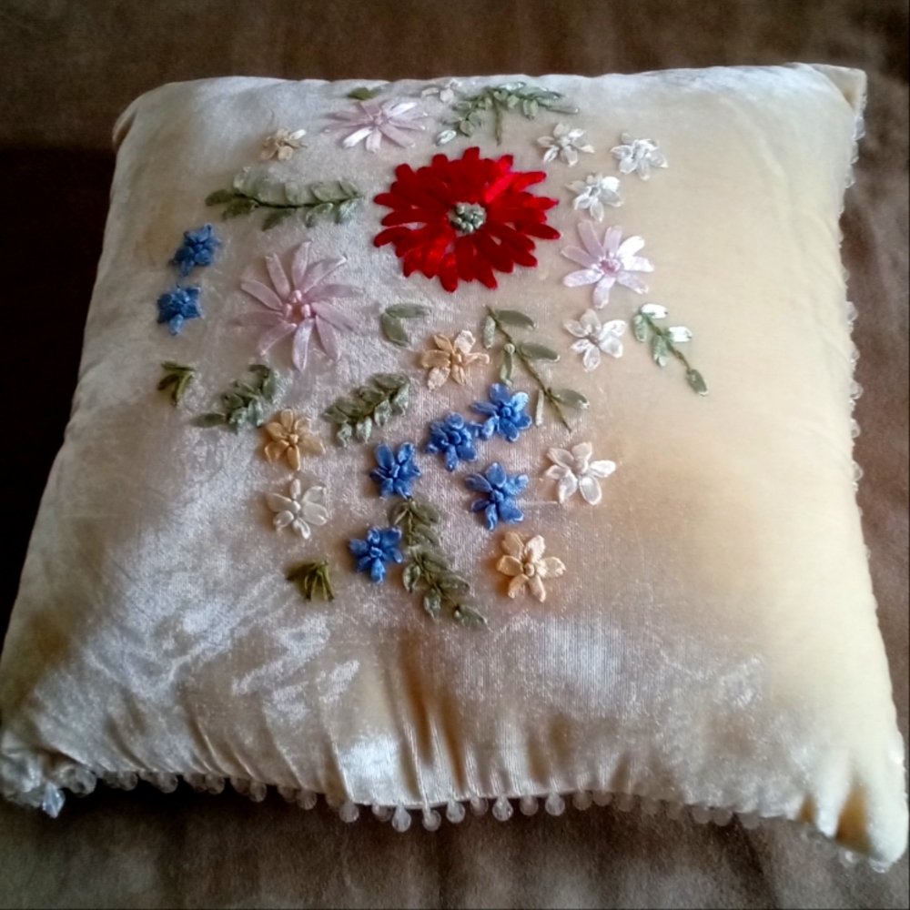 RIBBON EMBROIDERED PILLOW